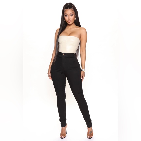 [SOLD] FASHION NOVA Luxe Ultra High-Rise Skinny Jeans NWOT - Picture 1 of 7